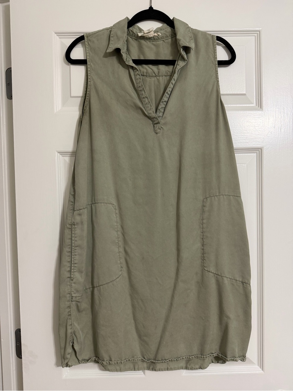 C&C California Olive Green Sleeveless Collared Mini Dress